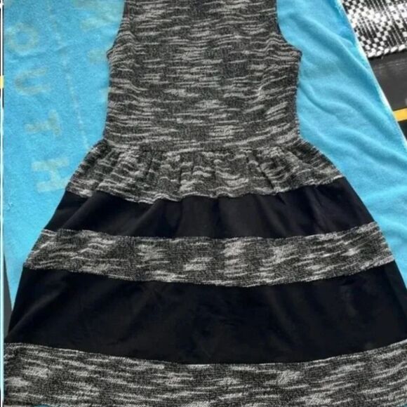 Bar III Black & White Tweed Look Sleeveless Dress - Size Medium - EUC - Picture 10 of 11